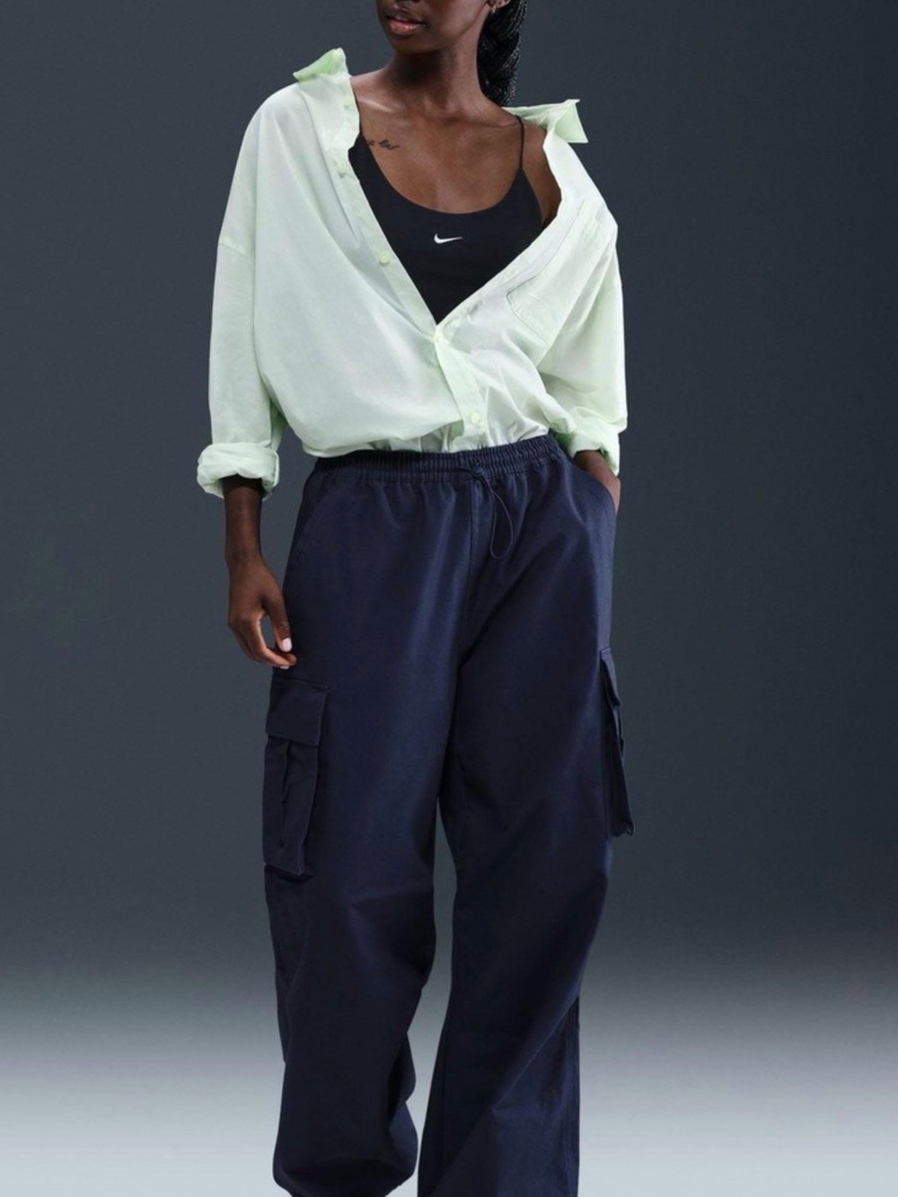 Women’s Nike Mid-Rise Oversized Cargo Pants - size S